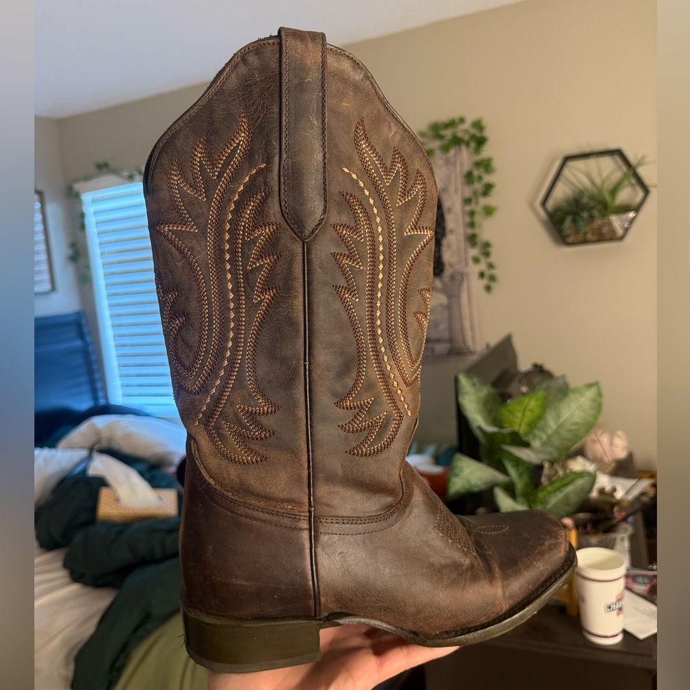 Women’s brown leather cowboy boots
